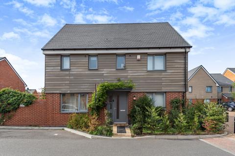 3 bedroom semi-detached house for sale, Worcester Drive, Swanley, Kent