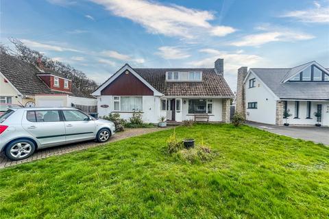 4 bedroom bungalow for sale - Bure Haven Drive, Christchurch, Dorset, BH23