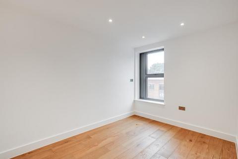 3 bedroom apartment to rent - Marquis Court, Marquis Road, Kings Cross NW1