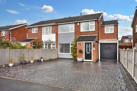 4 bedroom semi-detached house for sale, Loxley Drive, Melton Mowbray, Leicestershire
