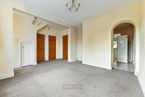 2 bedroom maisonette for sale - The Crescent, Harlington, Hayes, London, UB3 5NB