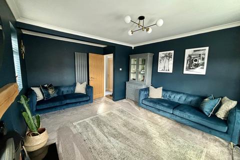 21 Leaside Avenue, Chadderton, Oldham, OL1 2QZ