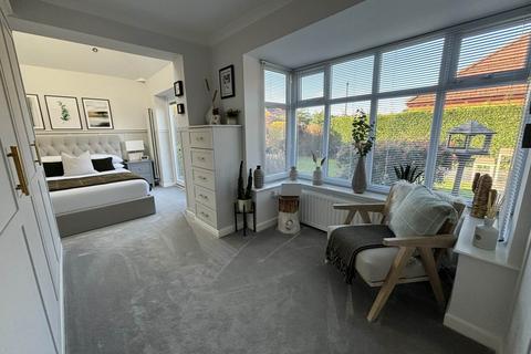 21 Leaside Avenue, Chadderton, Oldham, OL1 2QZ