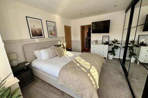 21 Leaside Avenue, Chadderton, Oldham, OL1 2QZ