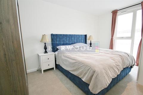 1 bedroom apartment to rent, Catimor House, 47 Cranton Avenue, Hayes