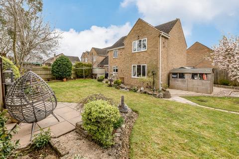 4 bedroom link detached house for sale, The Maples, Carterton, Oxfordshire, OX18