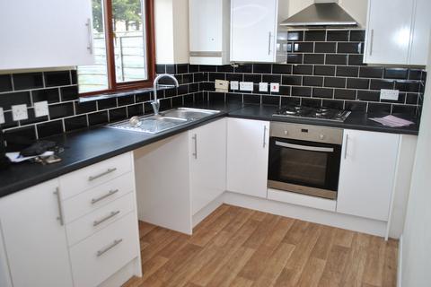 2 bedroom terraced house to rent, Clarks Lane, Newark, Notts, NG24