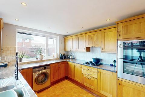 3 bedroom terraced house for sale, Leigh Road, Westhoughton, BL5