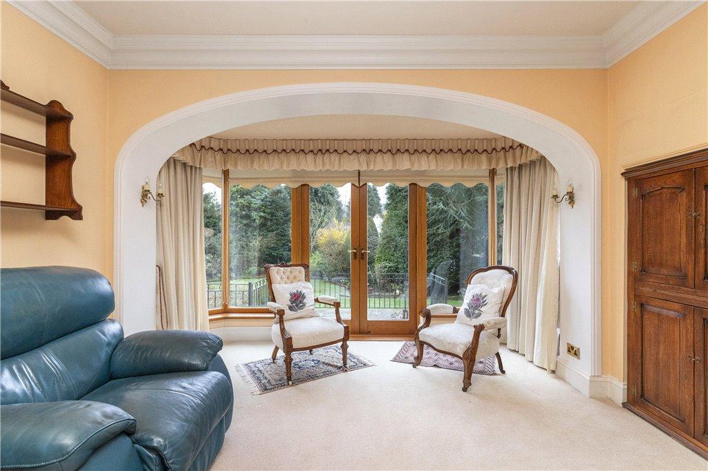 Light &amp; Spacious