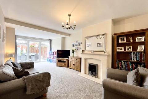 3 bedroom semi-detached house for sale - Lawrence Road, Windle