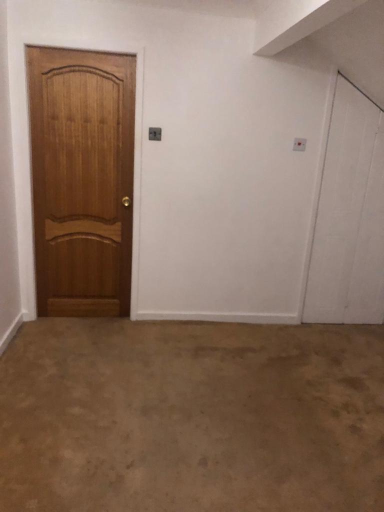 Available double room in a house share Bolton, BL