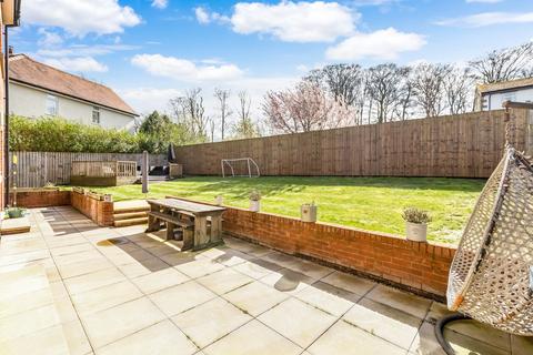 6 bedroom detached house for sale, Moor View Close, Menston, Ilkley, West Yorkshire, LS29
