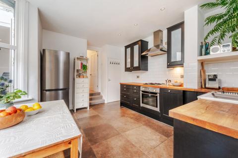 2 bedroom flat for sale - Worlingham Road,  East Dulwich, SE22