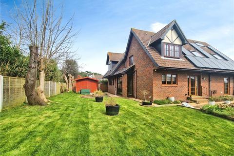 5 bedroom detached house for sale, Farthings Way, Totland Bay, Isle of Wight