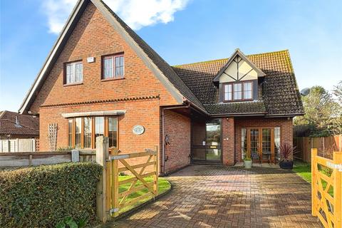 5 bedroom detached house for sale, Farthings Way, Totland Bay, Isle of Wight