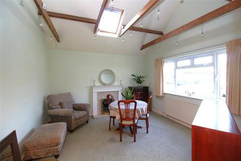 3 bedroom detached house for sale - Newton Road, Barton On Sea, Hampshire, BH25