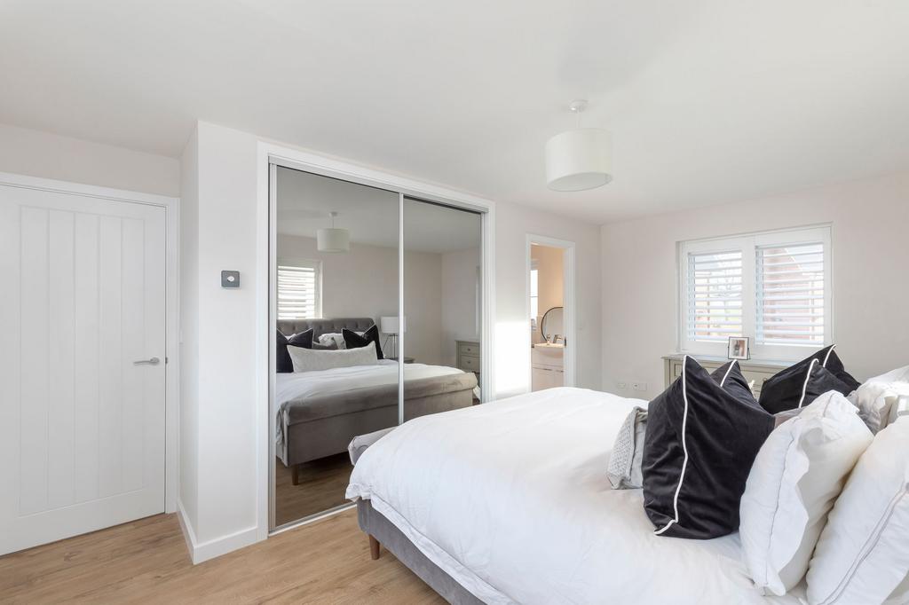 Master bedroom with en-suite shower