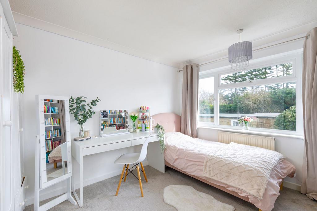 Second bedroom