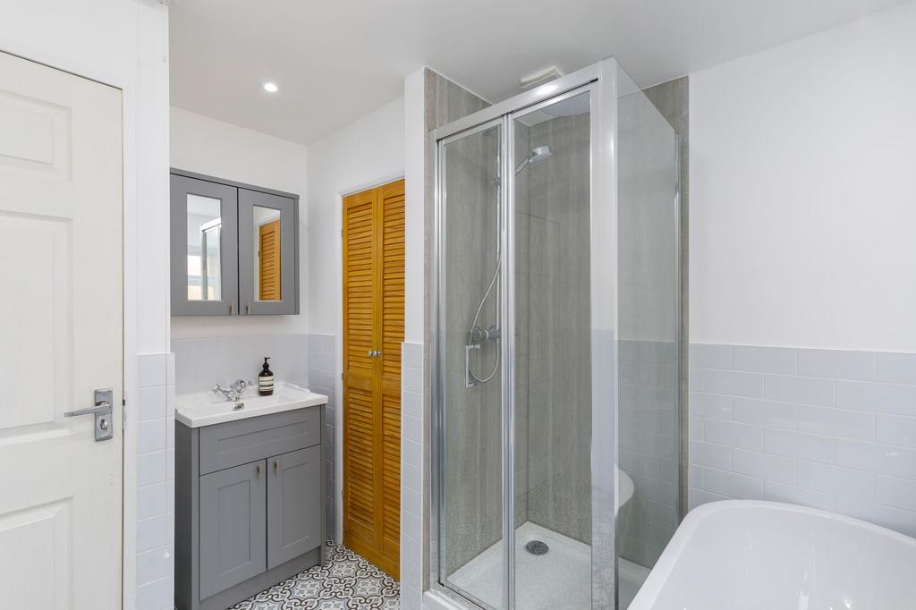 Modern bathroom