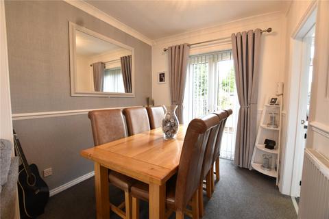4 Bourne Road, Shaw, Oldham, OL2 7XN