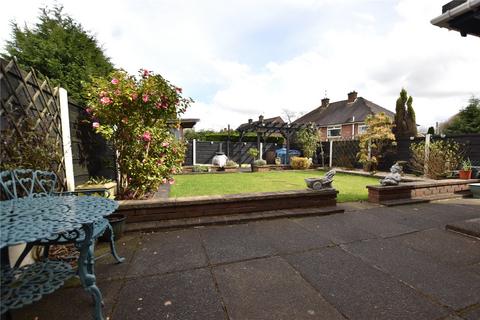 4 Bourne Road, Shaw, Oldham, OL2 7XN