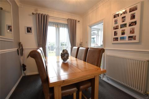 4 Bourne Road, Shaw, Oldham, OL2 7XN