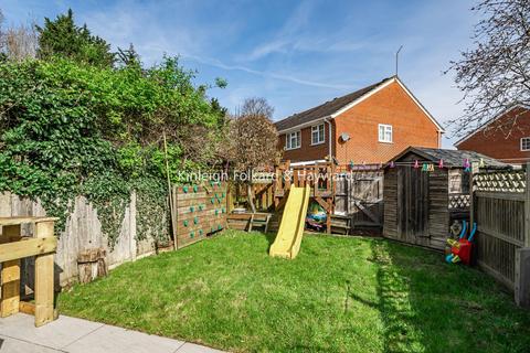 3 bedroom terraced house for sale, Gladbeck Way, Enfield