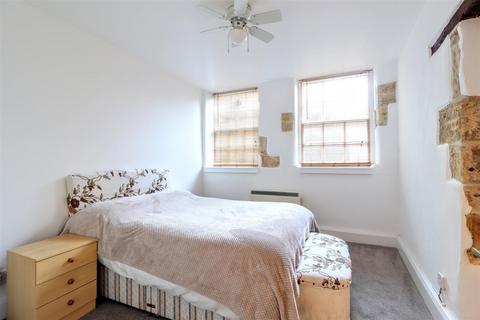 1 bedroom flat to rent - High Street, Winchcombe, GL54