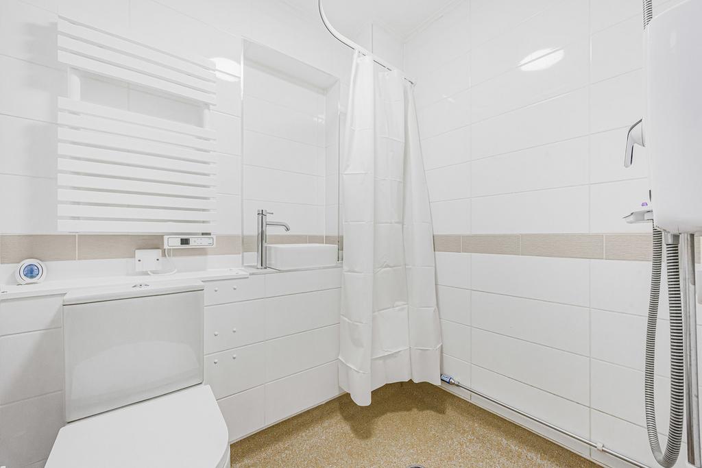 G.F Wet Room