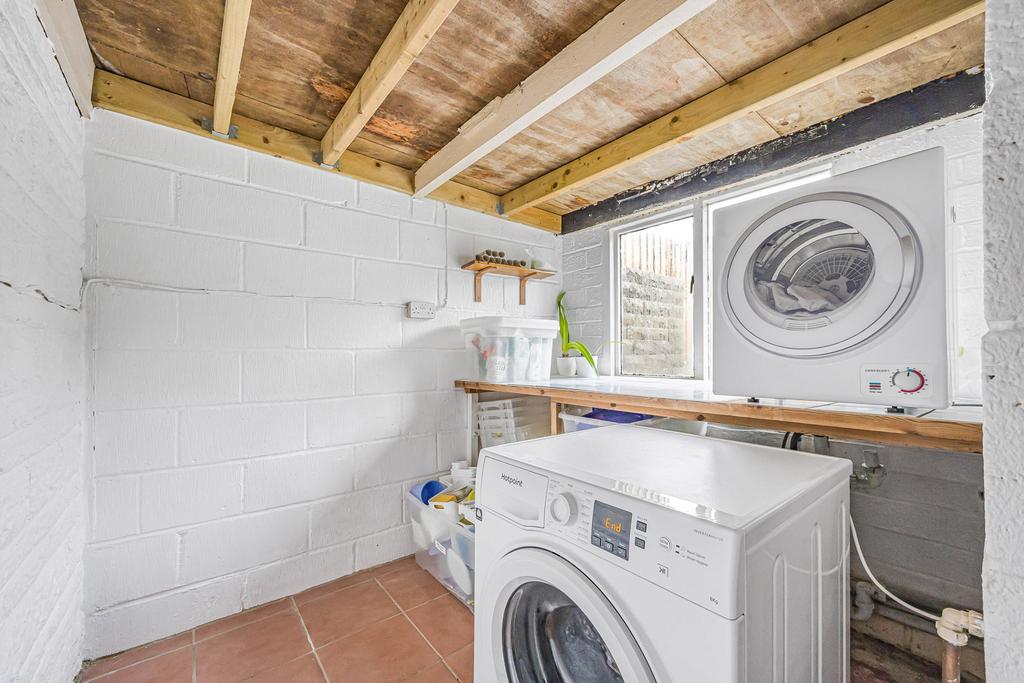 Outbuilding/Utility