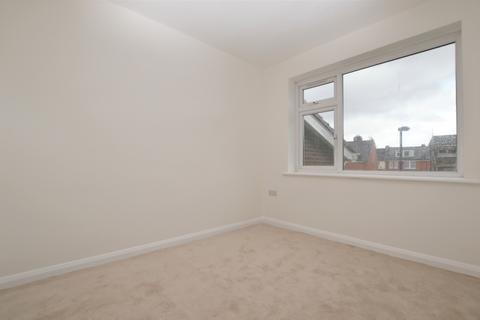 2 bedroom flat to rent - Windfield Close London SE26