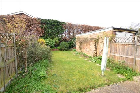 4 Sharpington Close, Chelmsford, CM2 8YH