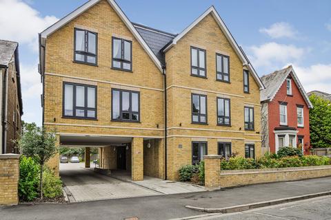 2 bedroom apartment to rent - Norfolk Road, Maidenhead SL6