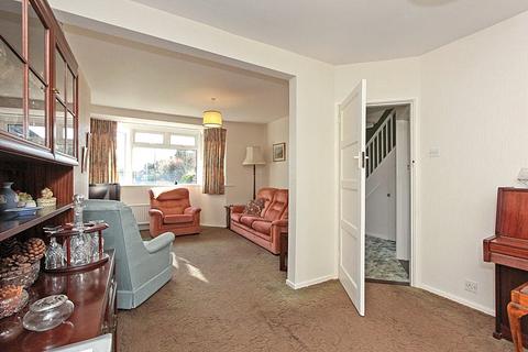3 bedroom semi-detached house for sale - Park Drive, Sittingbourne, Kent, ME10