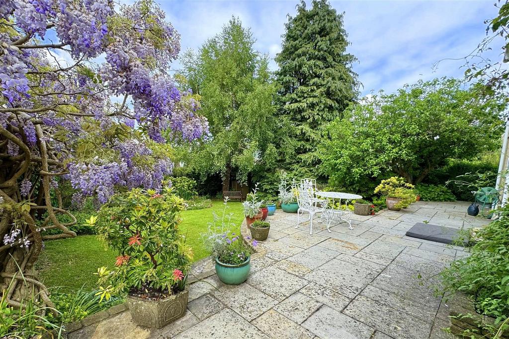 Warminster Road, Bath 4 bed detached house for sale £700,000