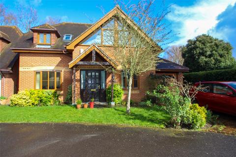 4 bedroom detached house for sale, Chantry Walk, Waverley Avenue, Netley Abbey, Southampton, SO31