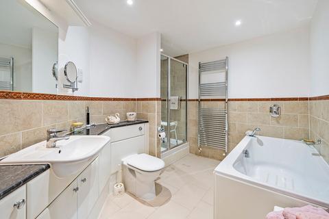2 bedroom apartment for sale, Sycamore House, Warlingham CR6