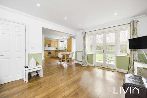 1 Broadeaves Close, South Croydon, CR2 7YP