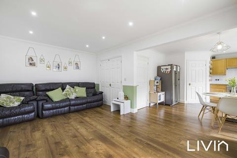 1 Broadeaves Close, South Croydon, CR2 7YP