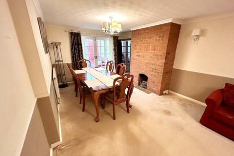 undefined, 4/5 Bedroom House To Let - HP13