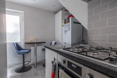 2 bedroom ground floor flat for sale - Marleen Avenue, Newcastle Upon Tyne NE6