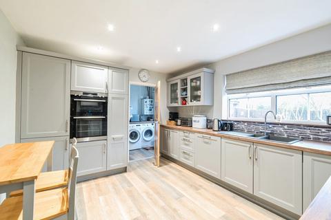 29 Church Crescent, Stutton, Tadcaster, LS24 9BJ