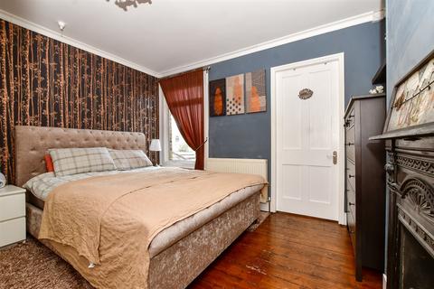 11 Bernard Road, Wallington, SM6 0TX