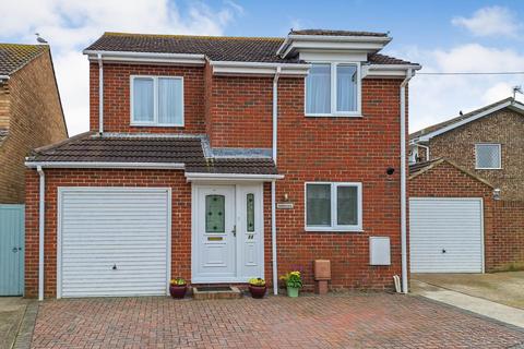 3 bedroom detached house for sale, Malthouse Road, Selsey