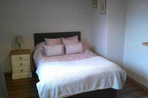 1 bedroom in a flat share to rent, The Mead, Liphook GU30