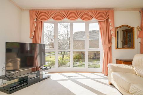 52 Chorley Drive, Sheffield, S10 3RR