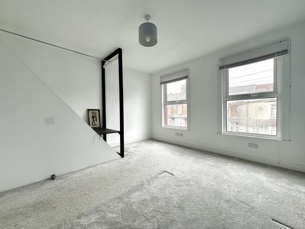 Master Bedroom Cont'd