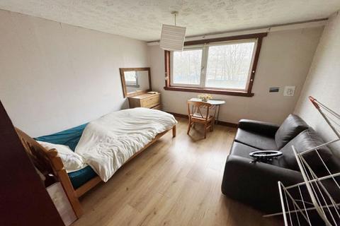 3 bedroom flat for sale, Millcroft Road, Cumbernauld G67
