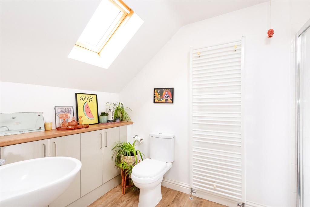 Bedroom Two En Suite