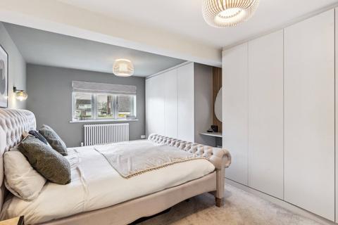 4 Rectory Road, Meppershall, Shefford, SG17 5NB